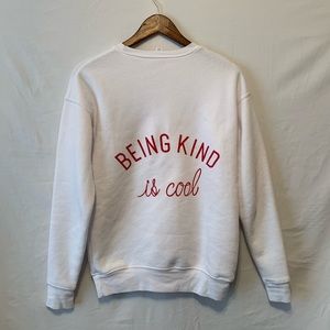 🍃 White Sweatshirt 🌻🍃